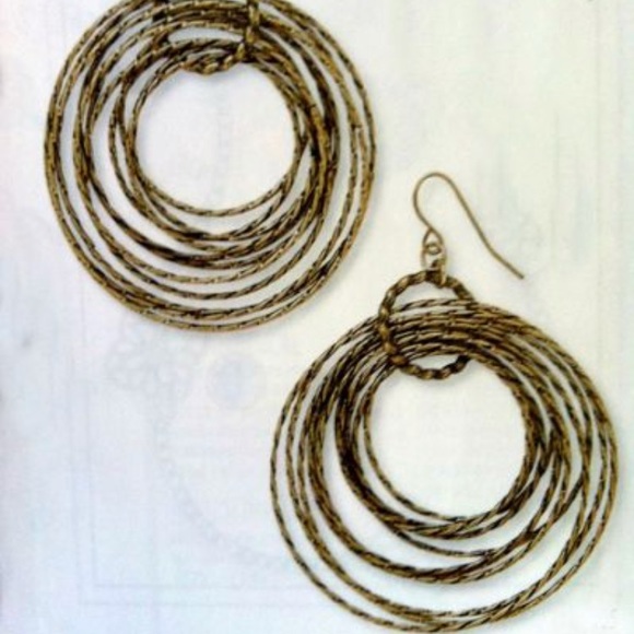 GUC - Premier Designs Hoop It Up Brass Earrings - Picture 2 of 4